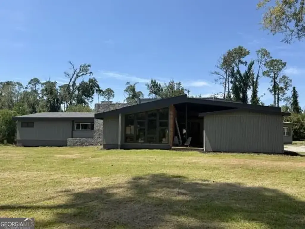 1003 Darby Circle, Vidalia