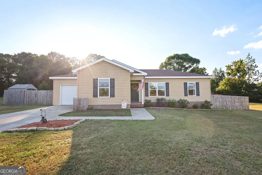 104 Sandalwood Circle, Statesboro