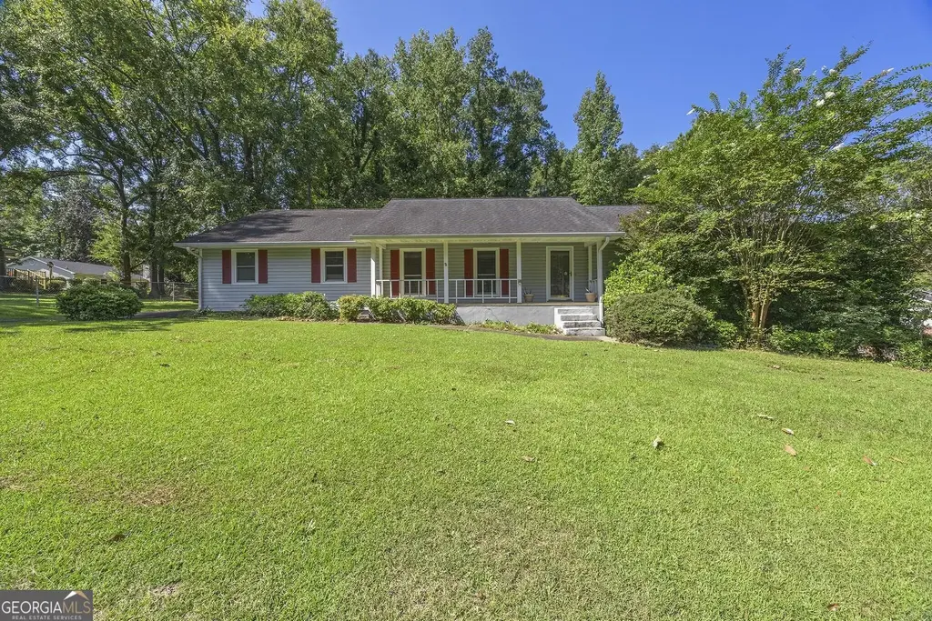 1137 Clairmont Place, Macon