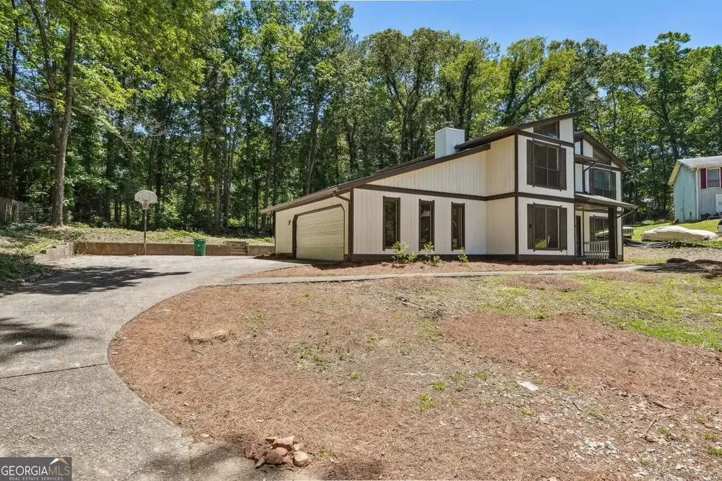 5249 Golf Valley Way, Stone Mountain