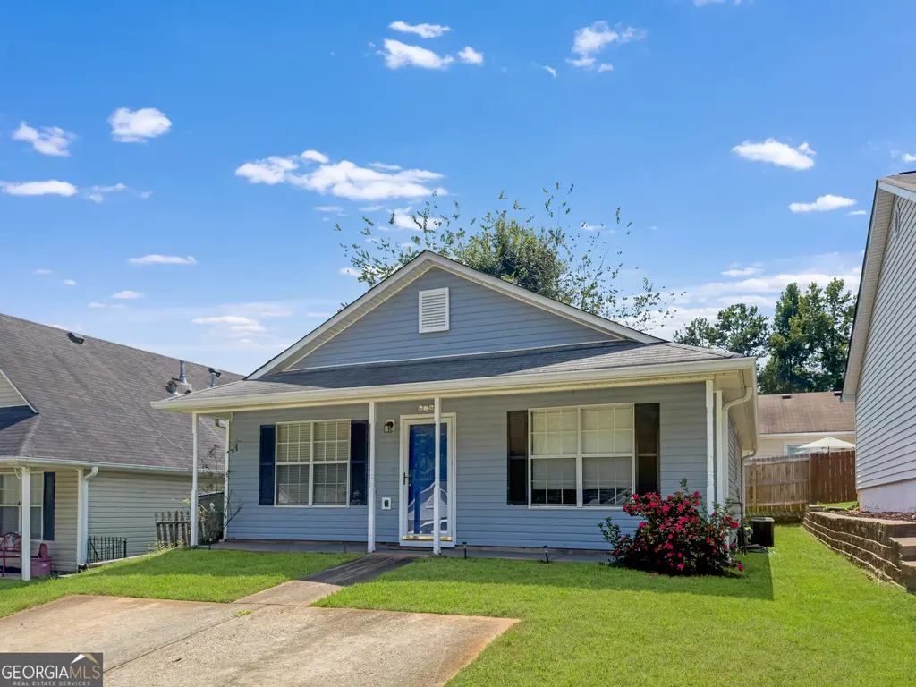 131 Oak Circle S, Stockbridge