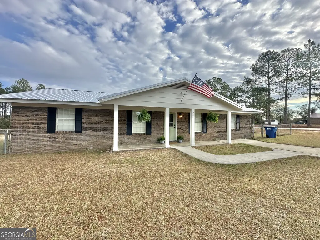 72 W Tenth Street, McRae-Helena
