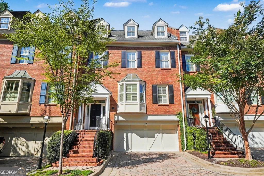 3685 Peachtree Road Ne 16, Atlanta