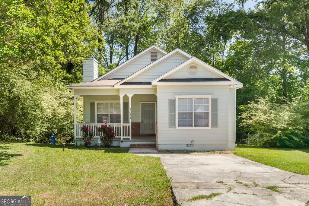 213 Parklane Court, Macon