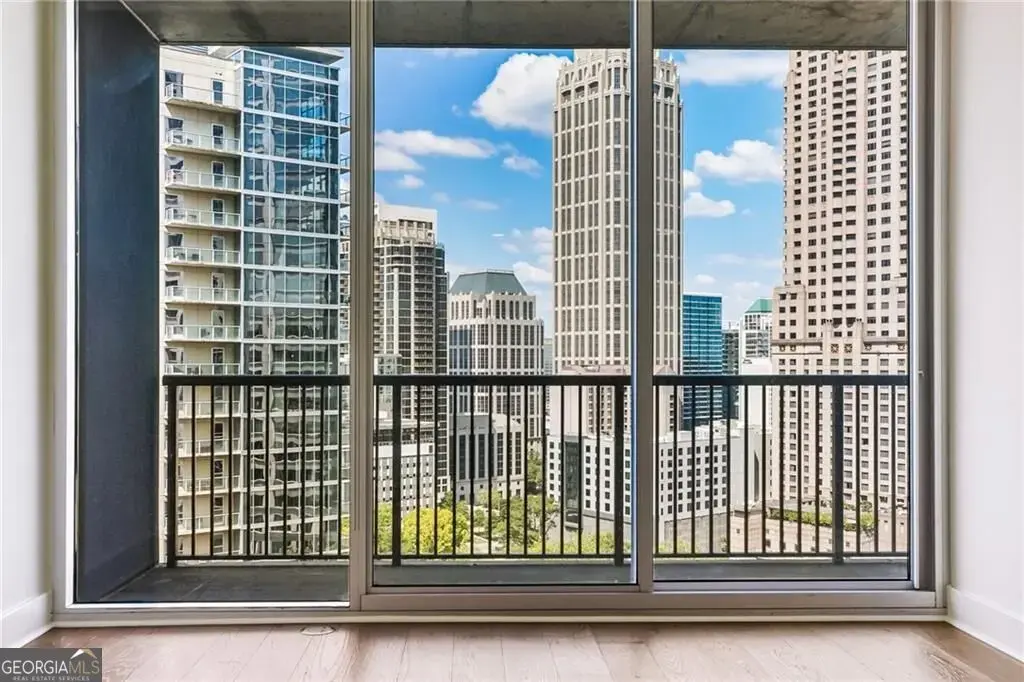 1080 Peachtree Street Ne 1501, Atlanta