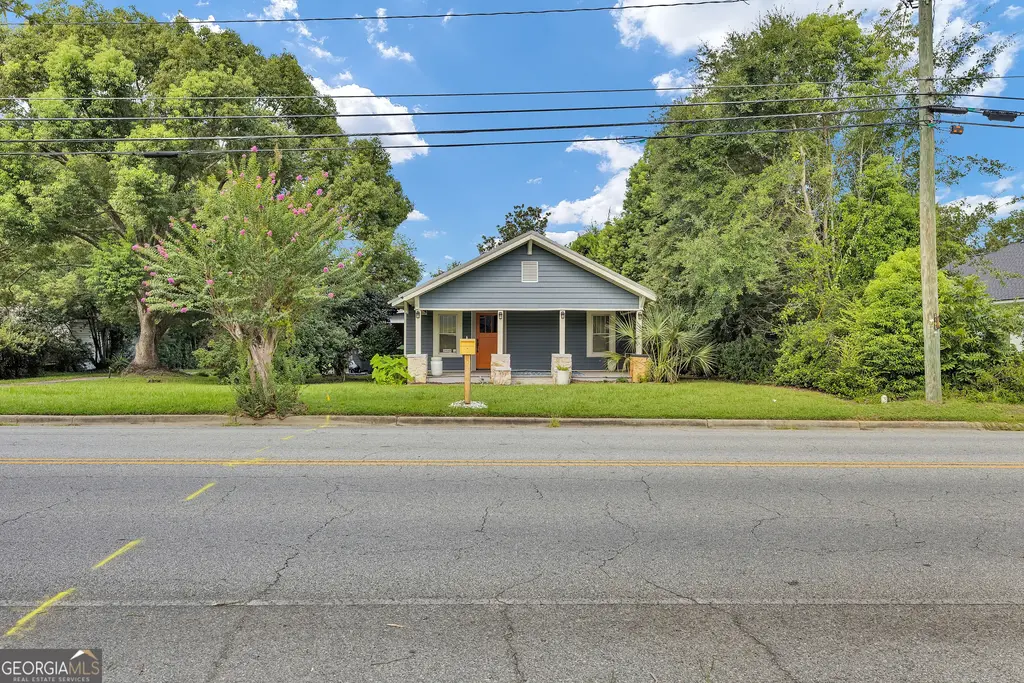504 S Church Street, Hahira
