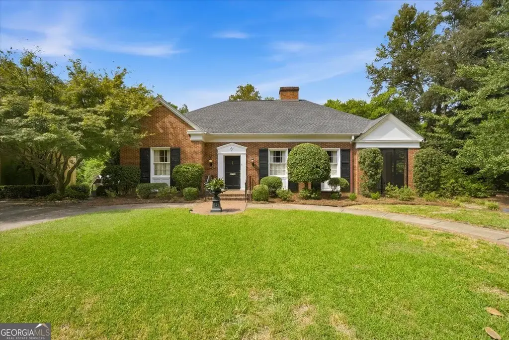 2688 Stanislaus Circle, Macon