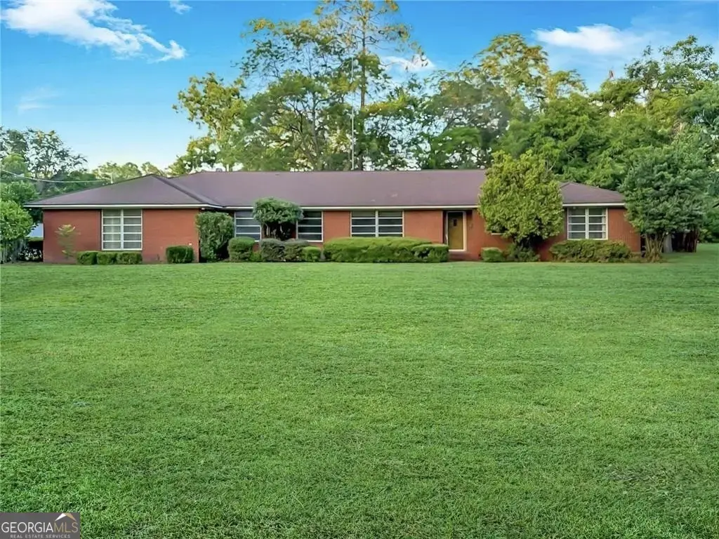 801 S Gordon Avenue, Adel