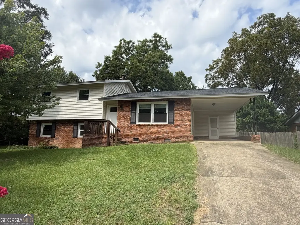 215 Sunnydale Drive, Warner Robins