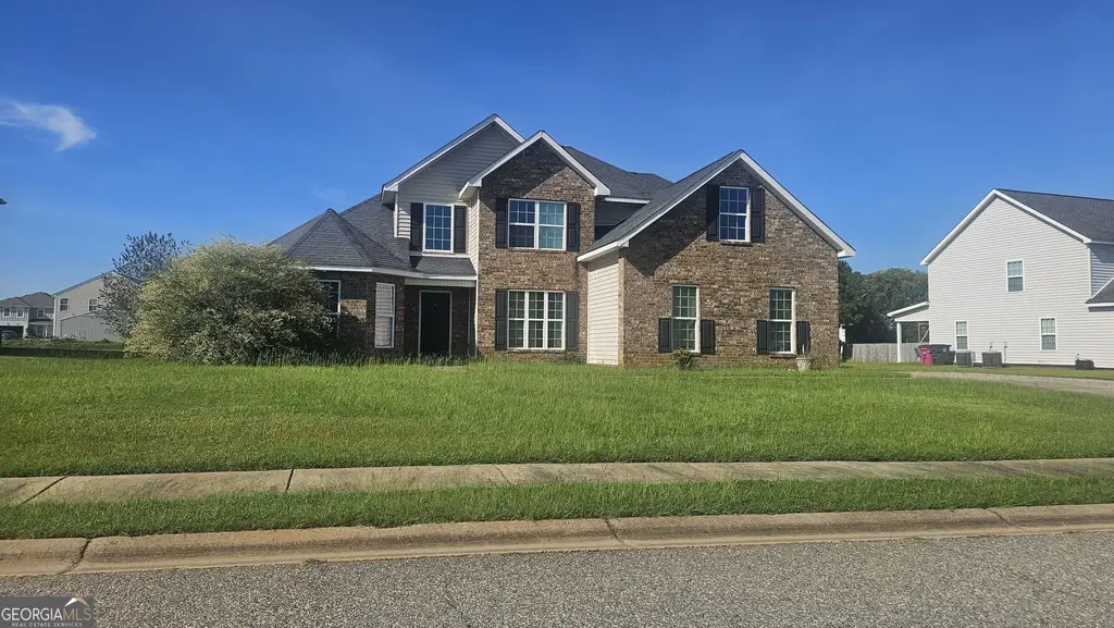 328 Pheasant Run Trail, Macon