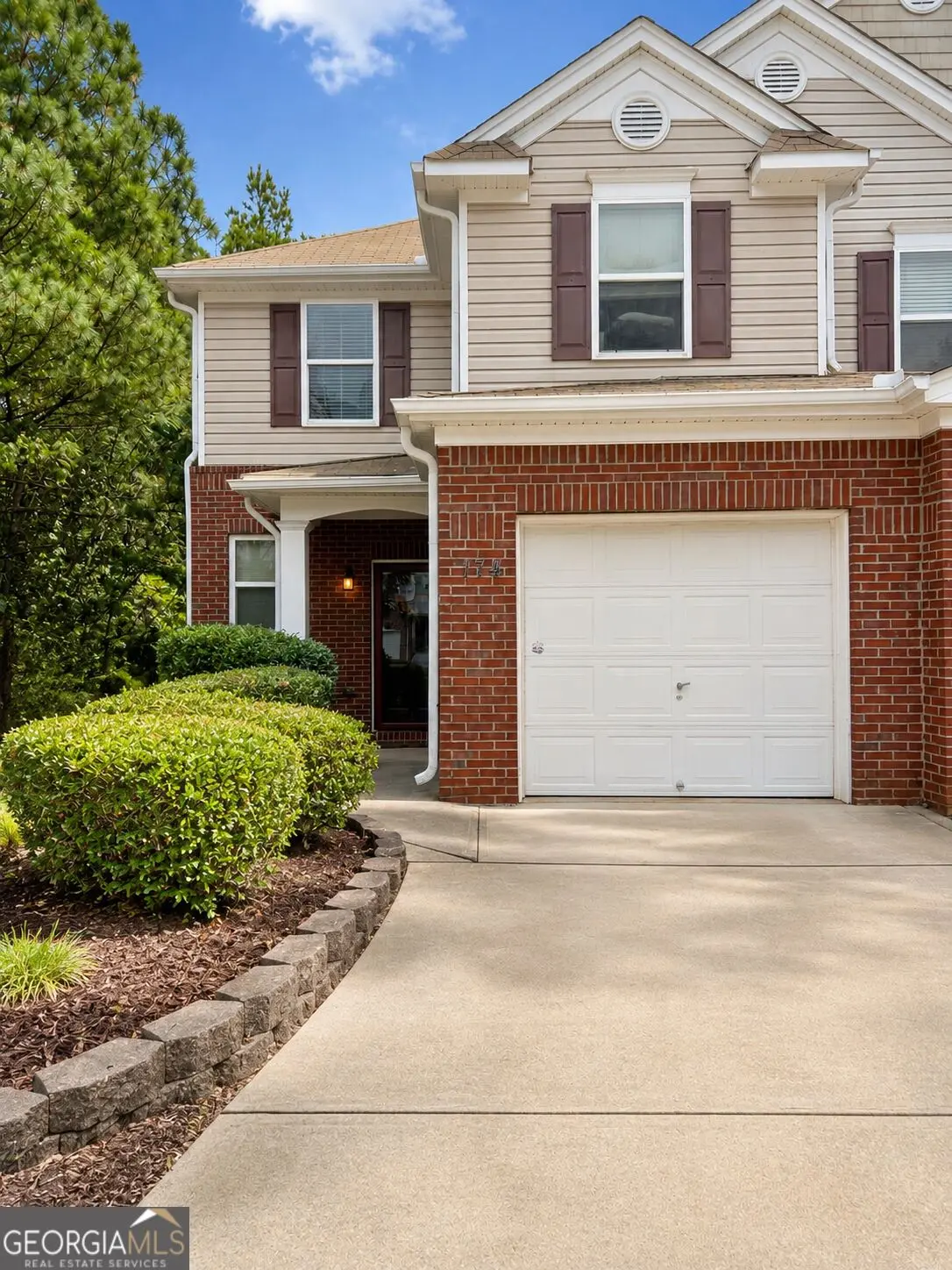 Photo of Listing #10832298
