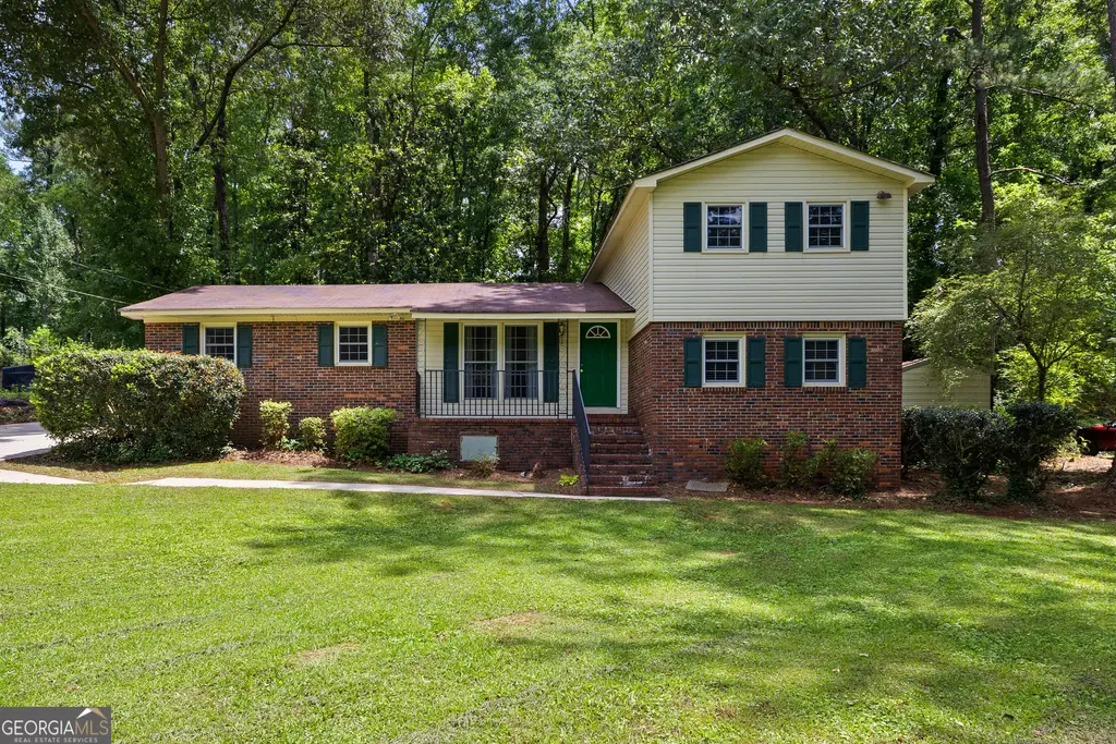 309 Nelson Drive, Thomaston