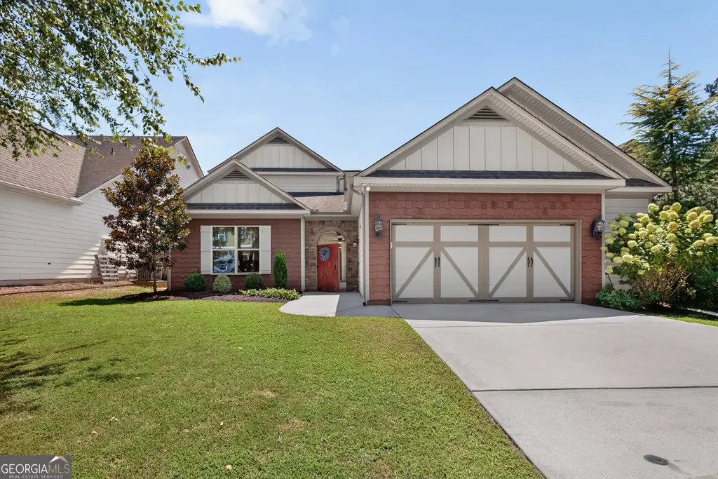 711 Gittings Avenue, Peachtree City