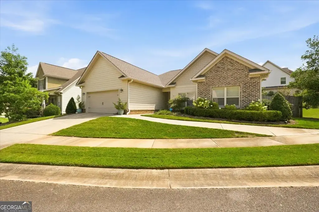 368 Carillon Lane, Macon