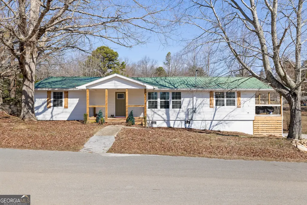 120 Dennis Road, Trenton