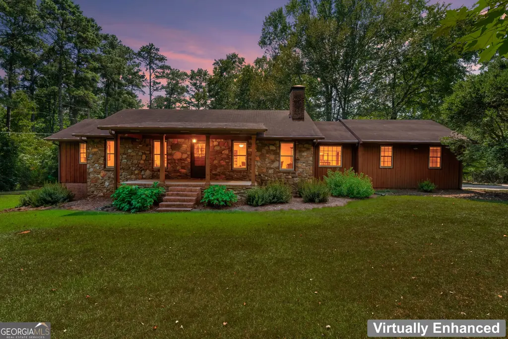 624 Old Jackson Road, McDonough