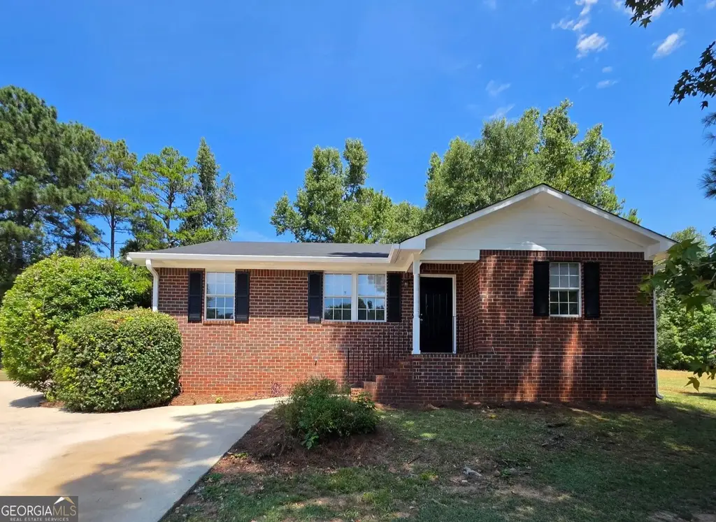 355 Big Oak Circle, Athens