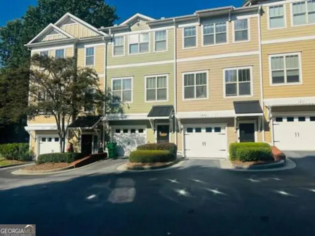 1873 Sterling Oaks Circle Ne, Brookhaven