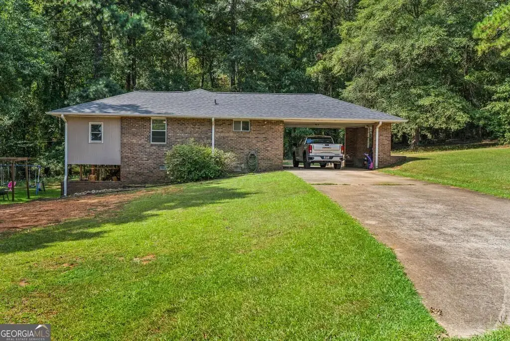 138 Baker Road, Macon