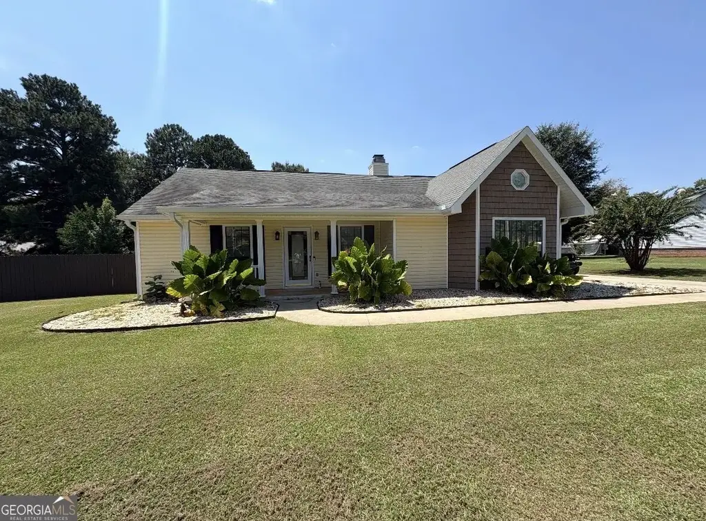 913 N Houston Lake Boulevard, Warner Robins