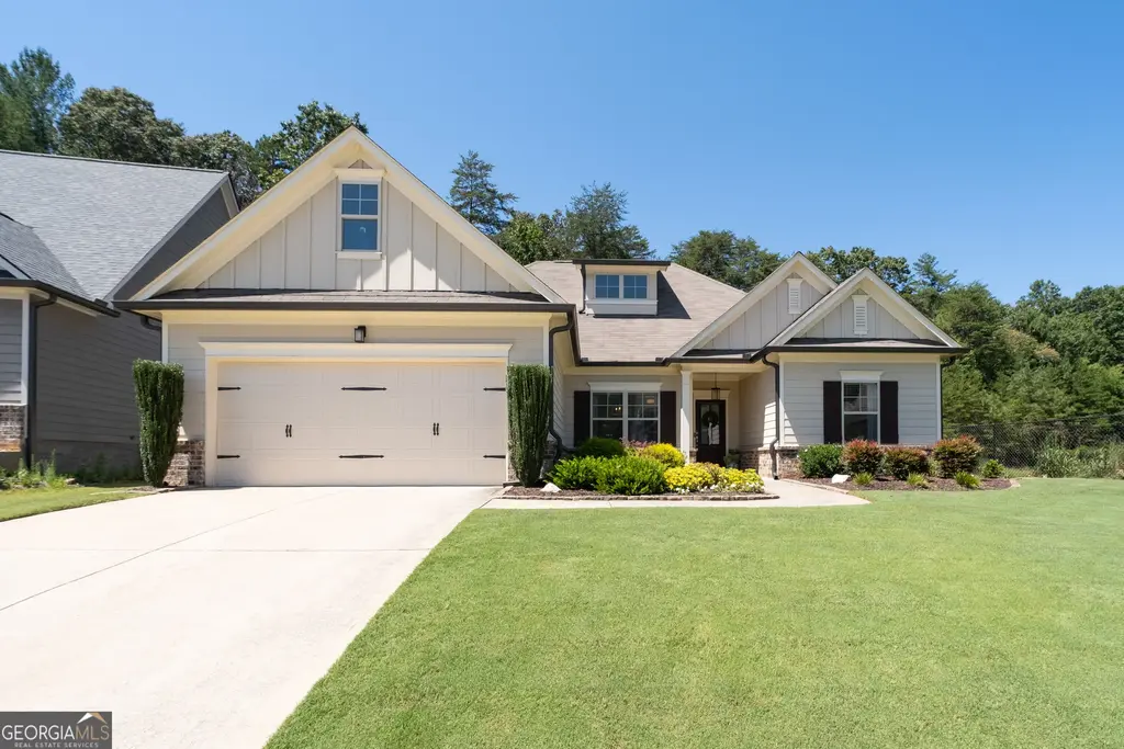 302 Flowing Trail, Dawsonville
