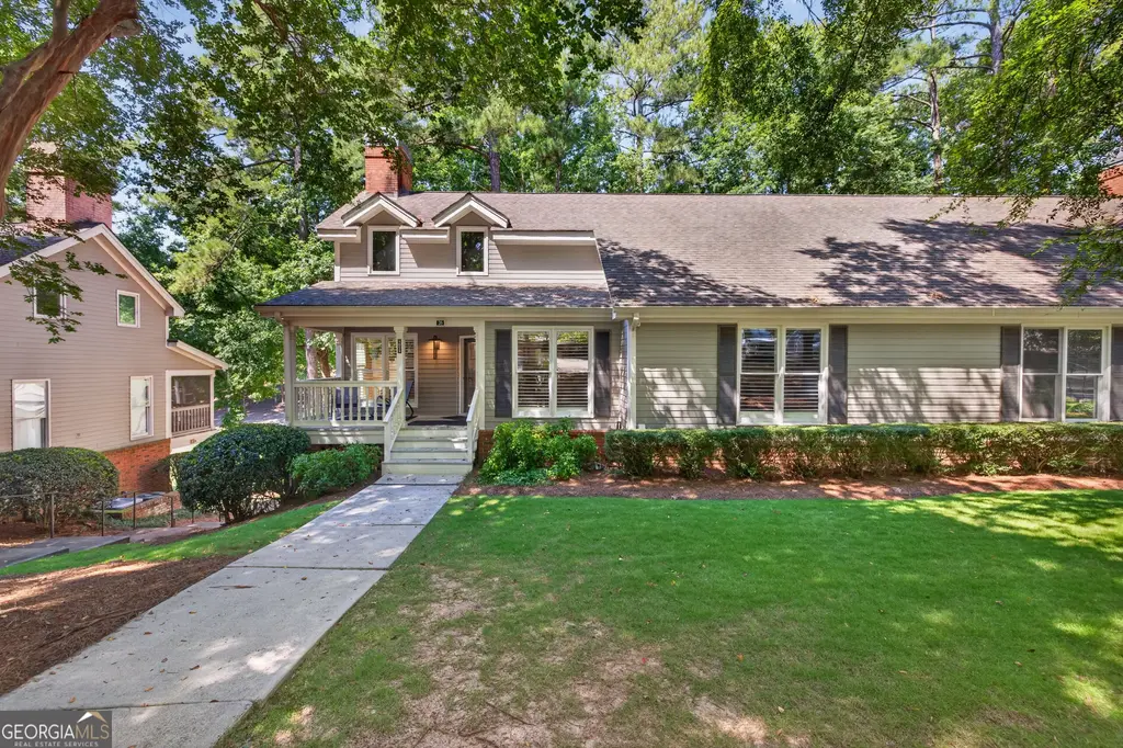 1053 Clubhouse Lane, Greensboro