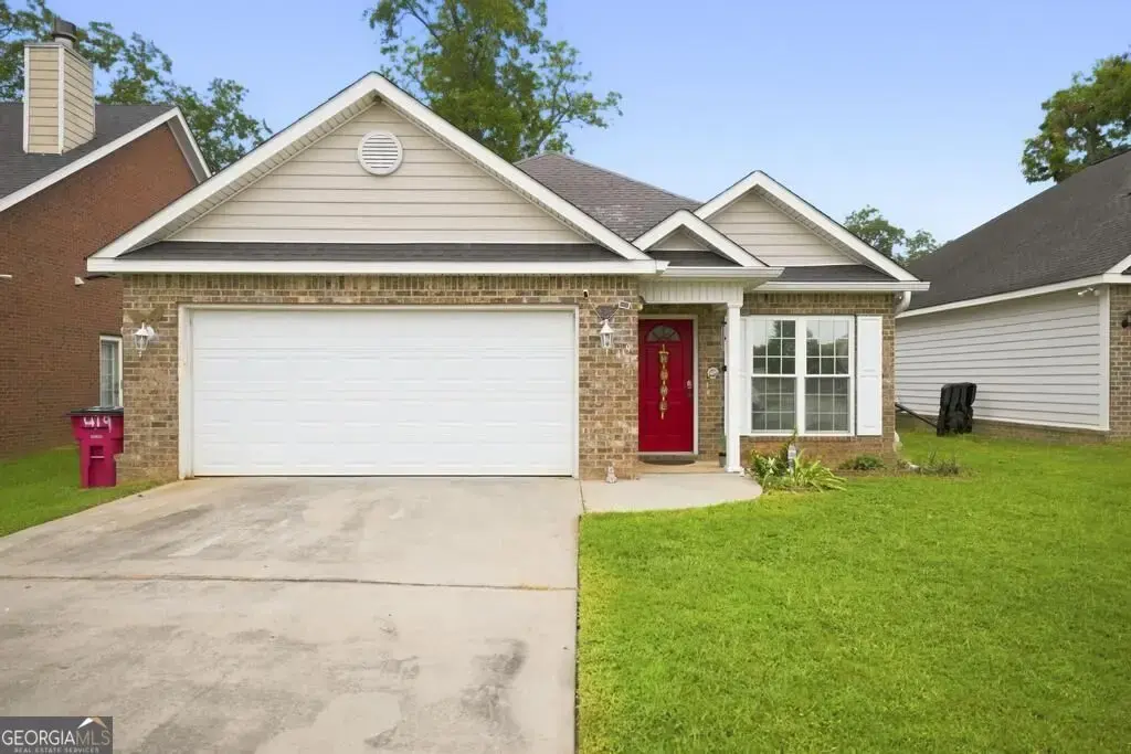 419 Bob White Road, Macon