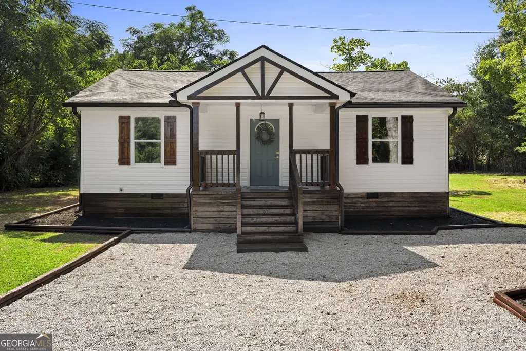 92 Circle Street, Forsyth