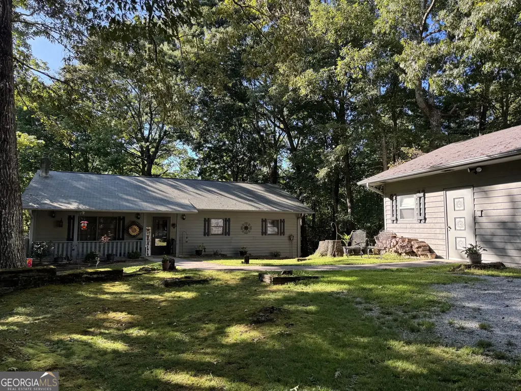 206 Grandview Lane, Clayton