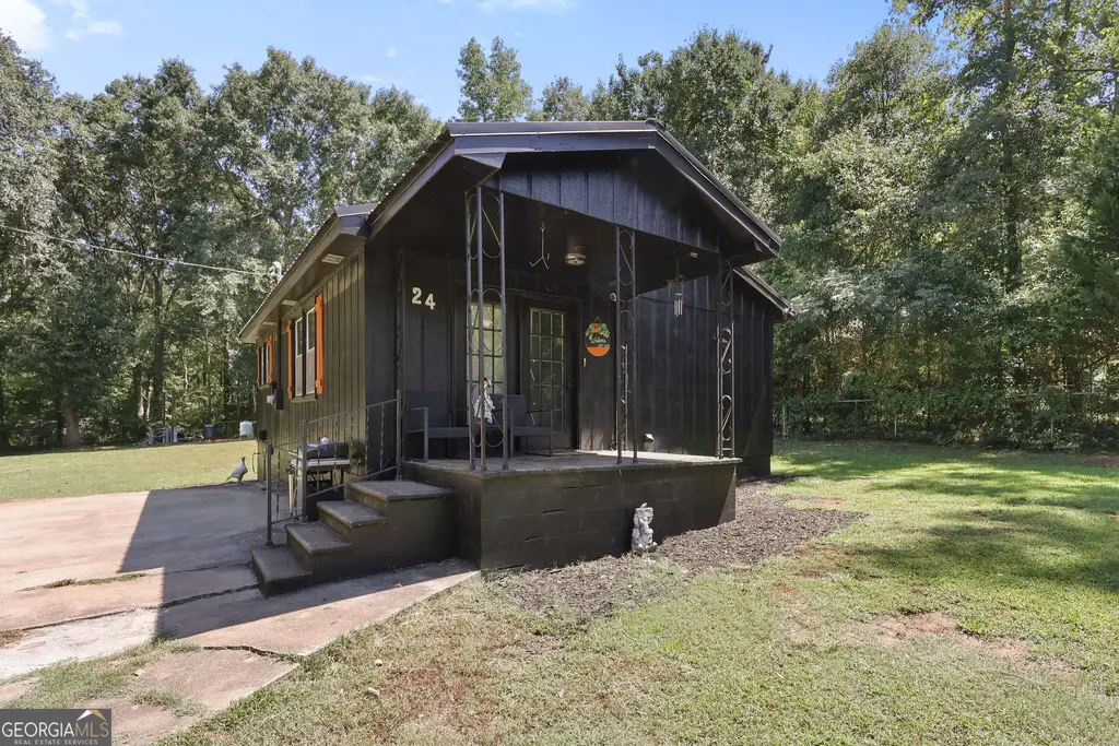 24 Shady Lane, Jackson