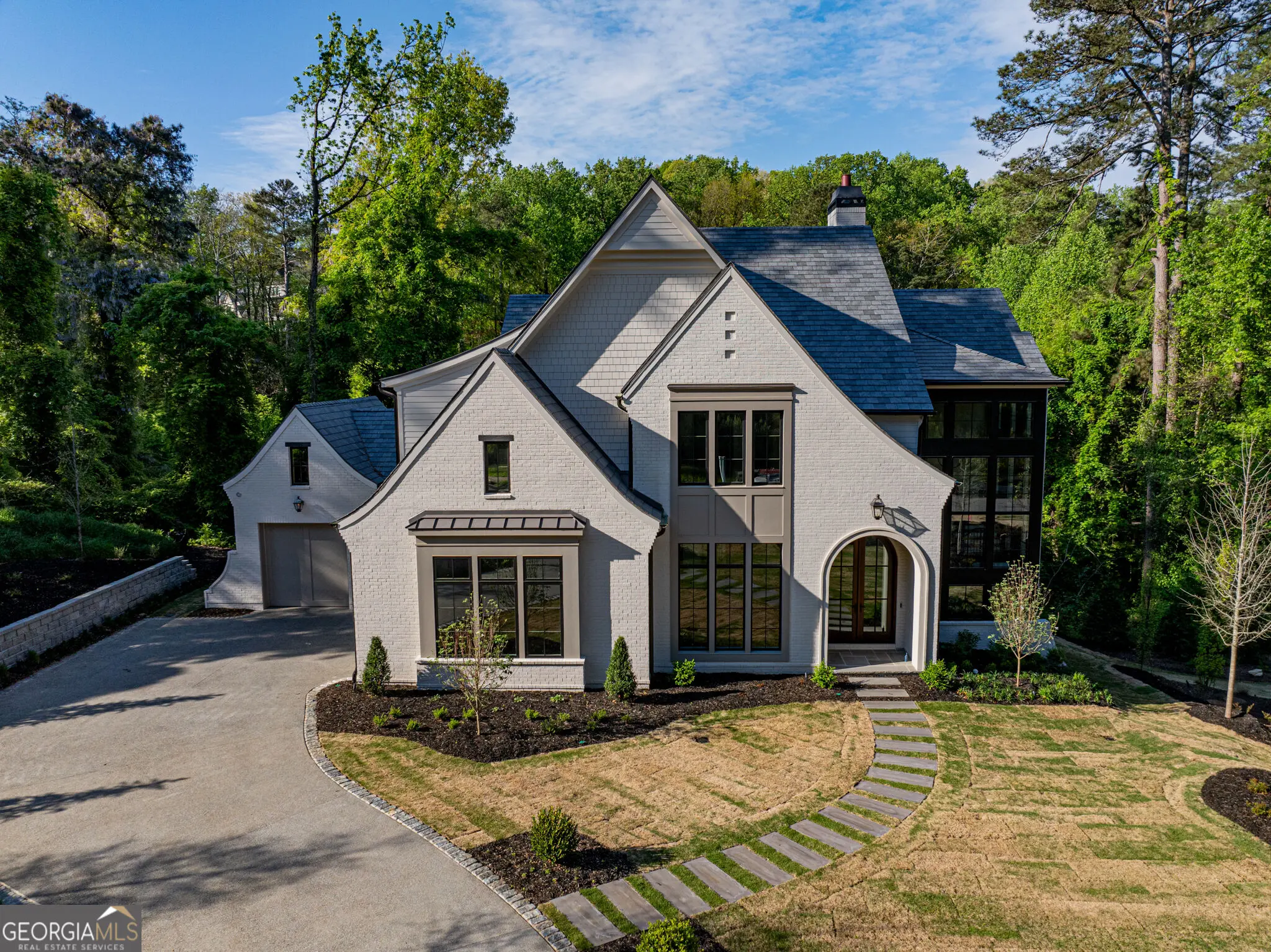Photo of Listing #10833861