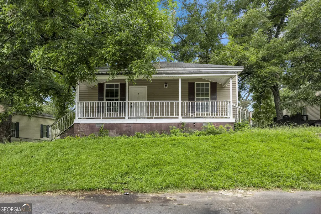 3 Spruce Street, Porterdale