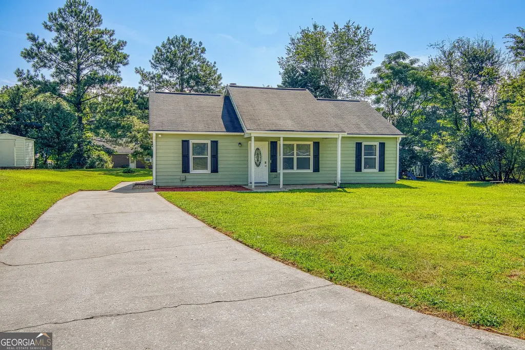 32 Oak Street, Newnan