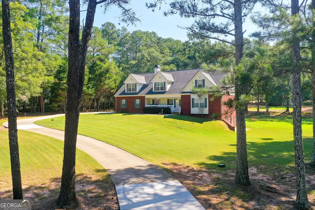 12 Dry Pond Road, Covington