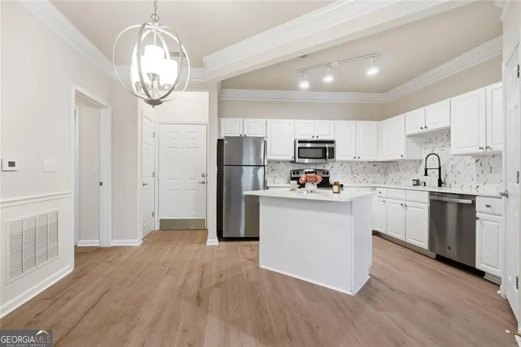 Photo of Listing #10834287