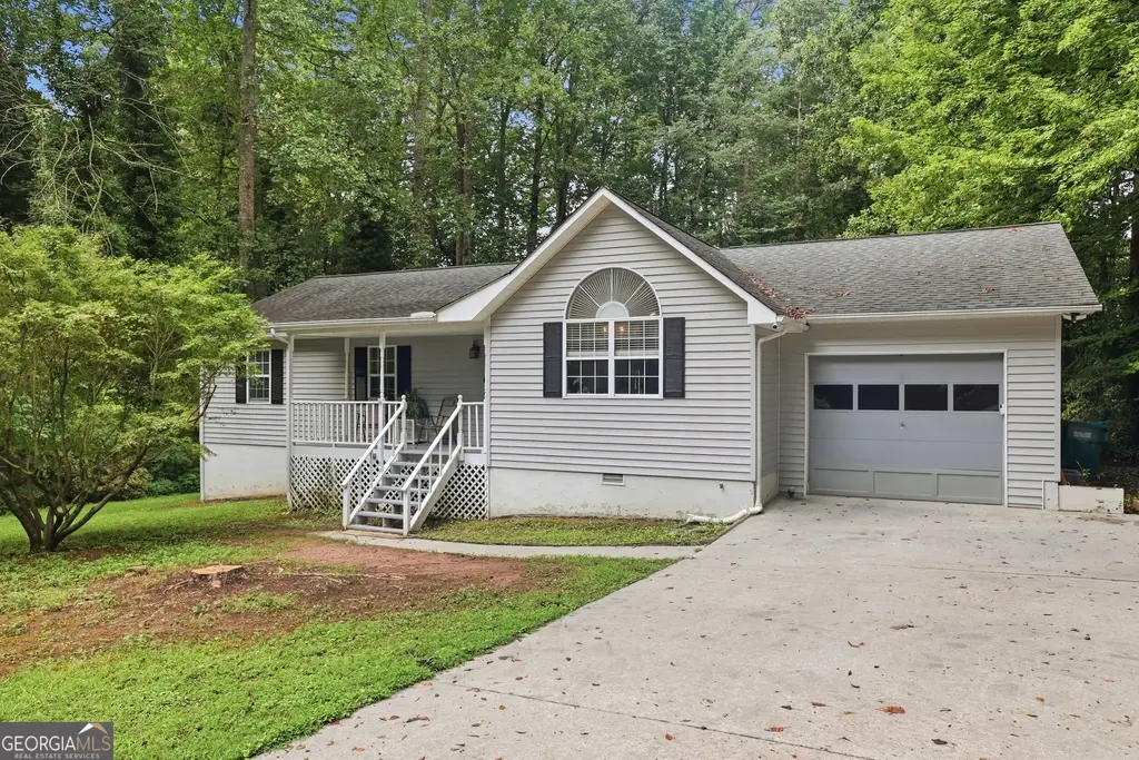 221 Oakdale Drive, Cornelia