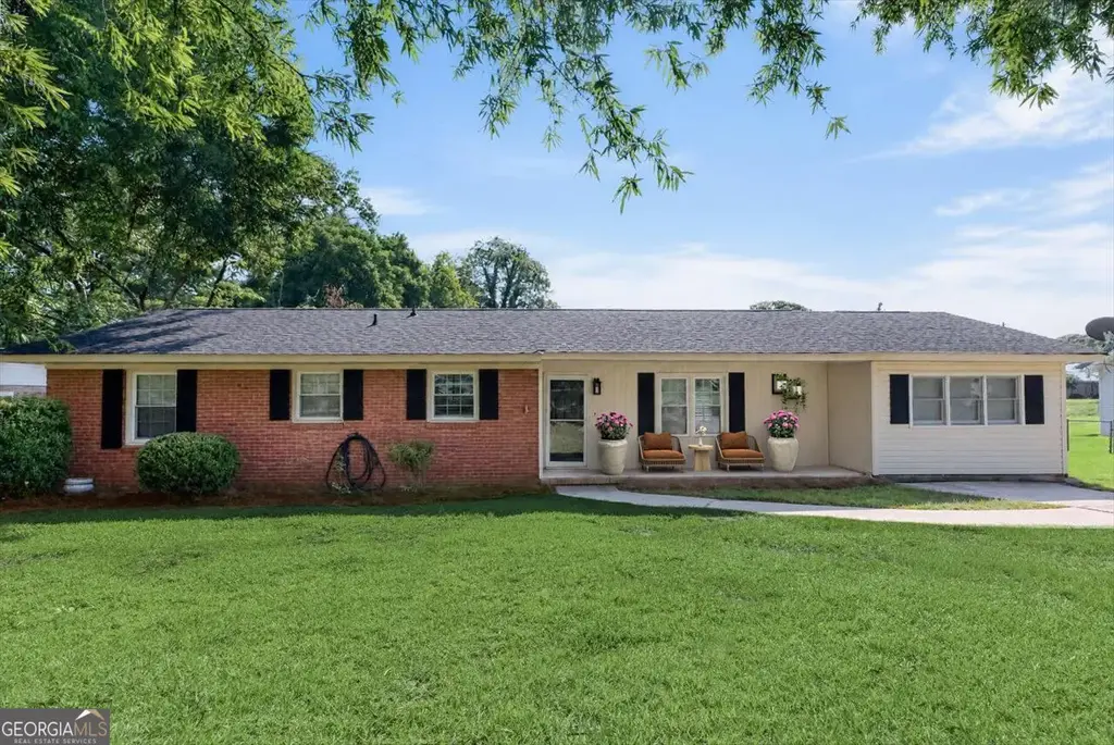 102 Evelyn Drive, Centerville