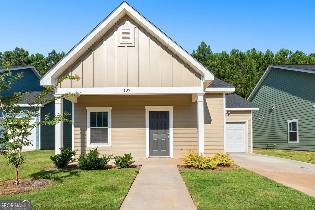 107 Lenox Circle, Lagrange