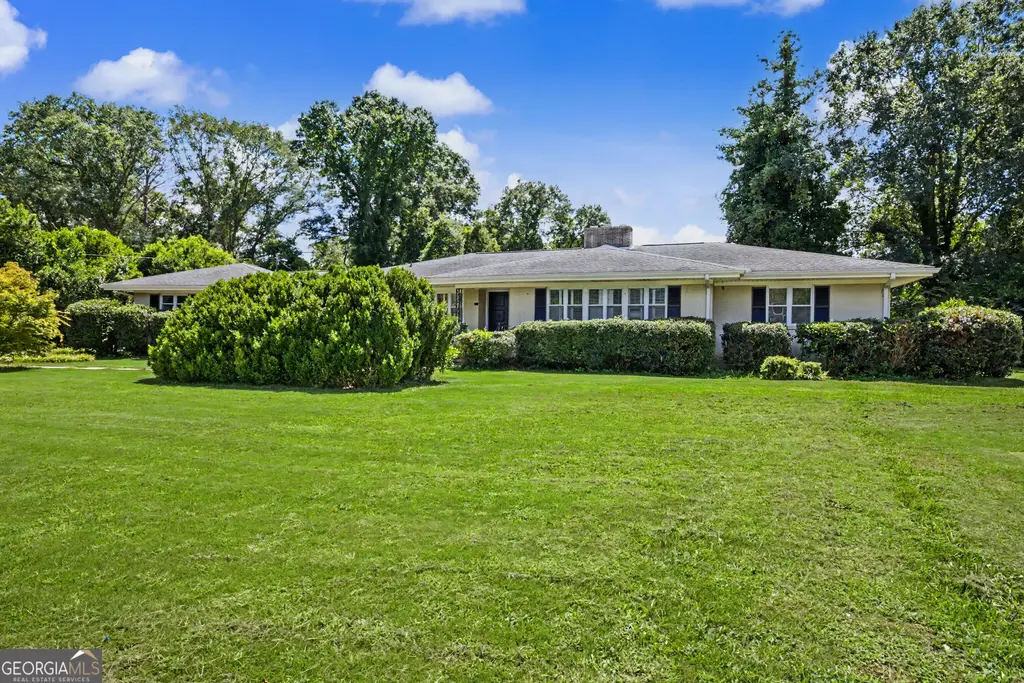 17962 Main Street, Woodbury