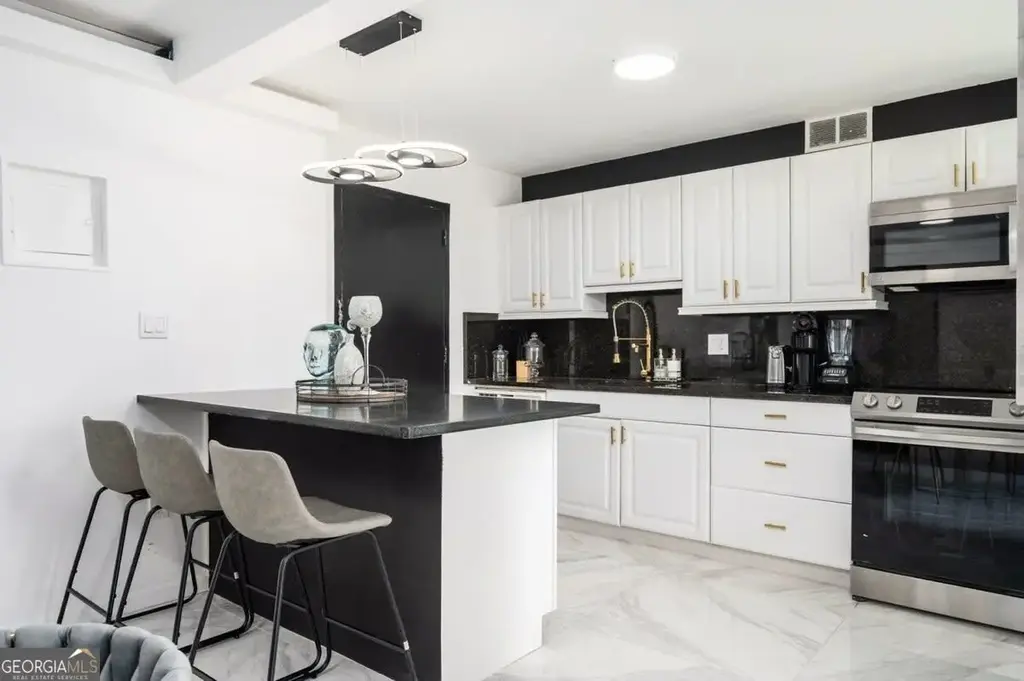215 Piedmont Avenue Ne 707, Atlanta