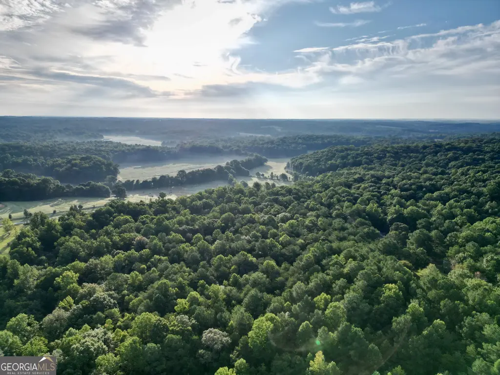 N Broad River Road, Eastanollee