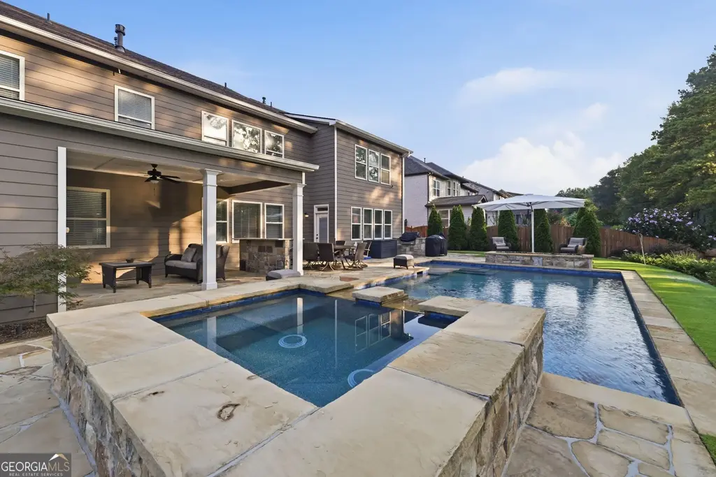 4121 Secret Shoals Way, Buford