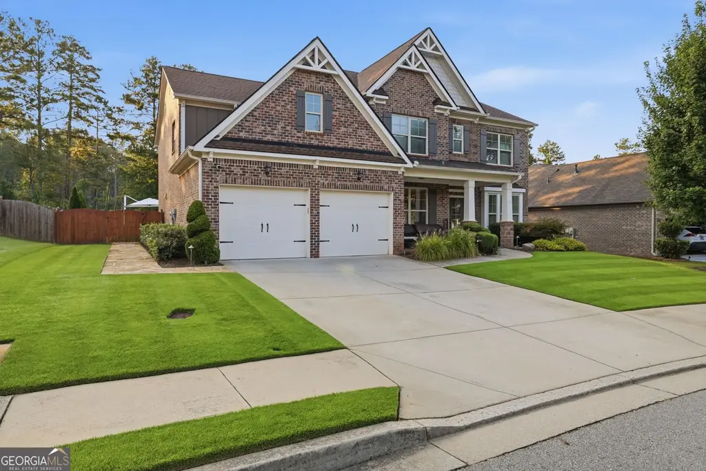 4121 Secret Shoals Way, Buford