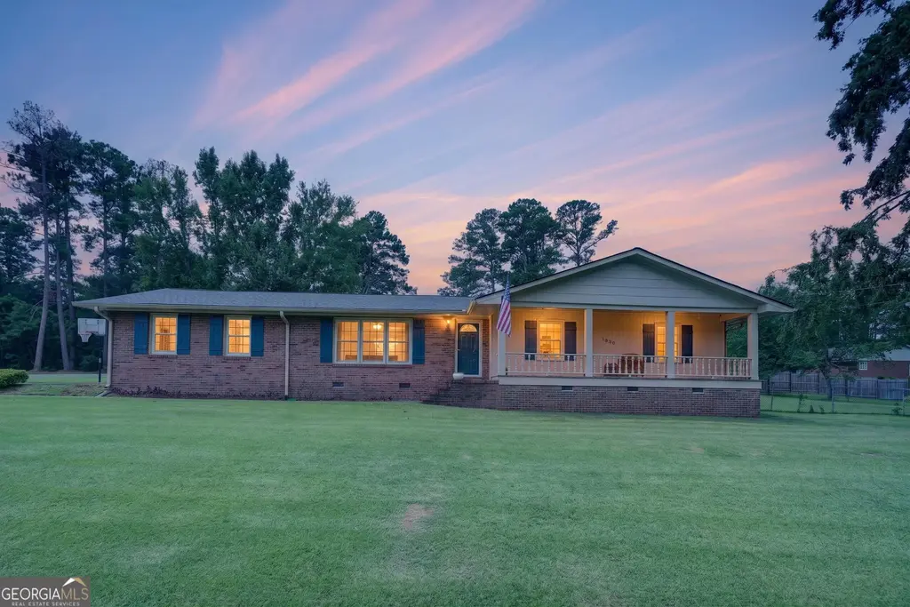 1830 Walnut Avenue Ne, Milledgeville