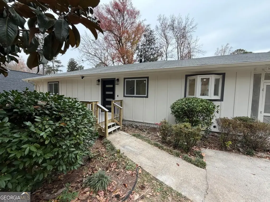 42 W Belle Isle Road Ne, Atlanta