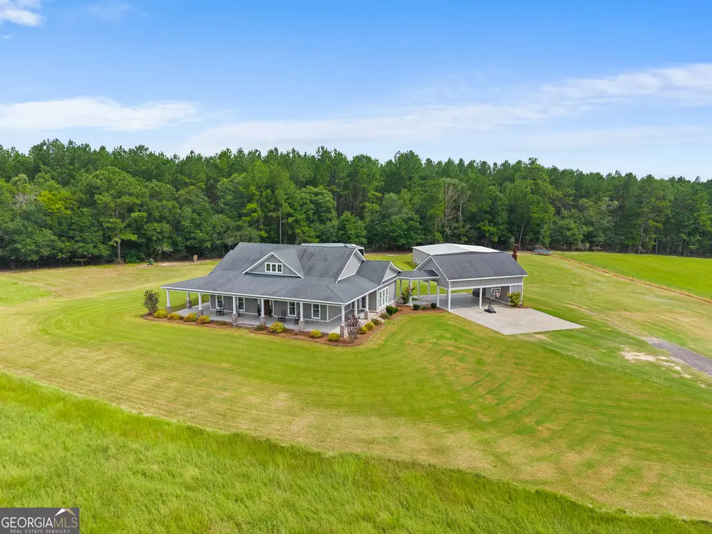 3964 Hwy 17 S, Millen