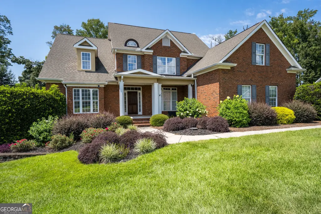 214 Oakleaf Drive, Macon