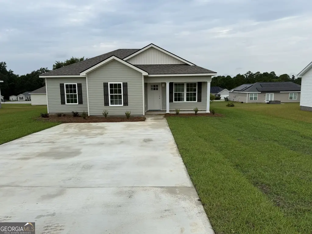 512 Nickies Way, Statesboro