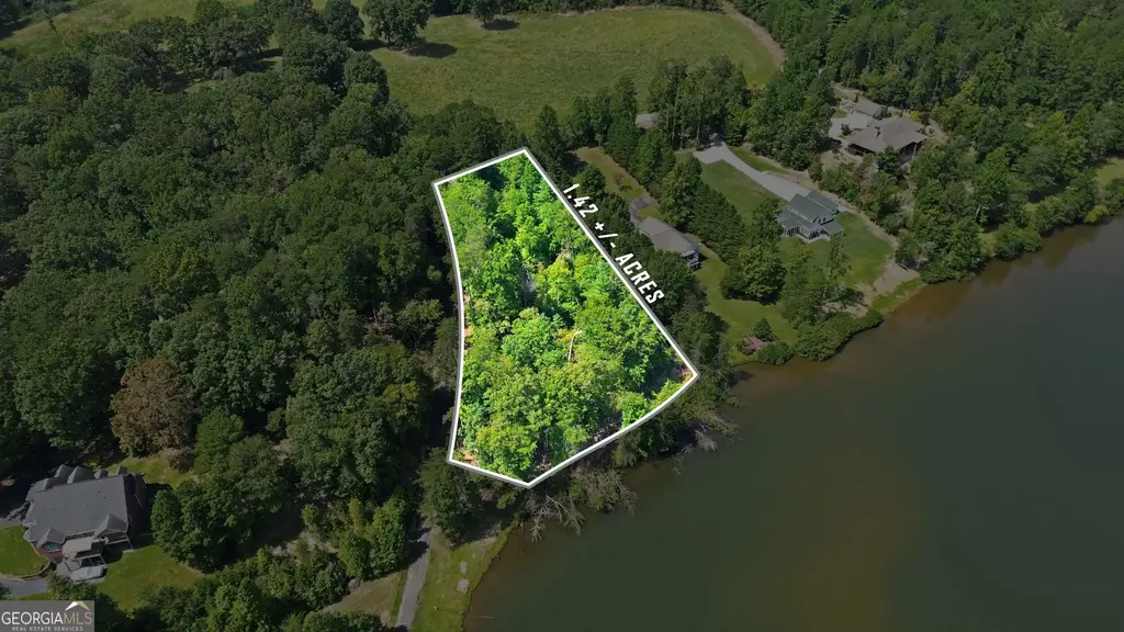 Deer Trail Lakes, Clarkesville