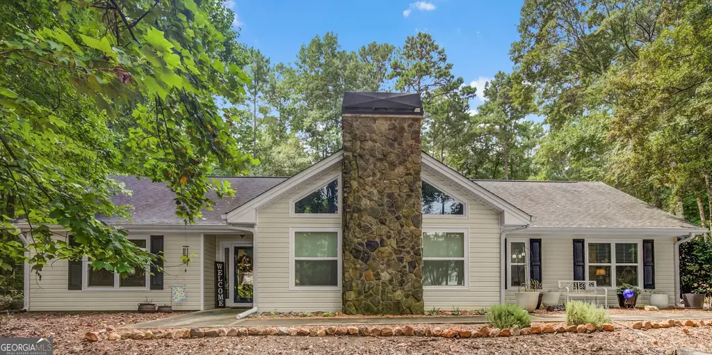 100 Woodmoor Drive, Newnan